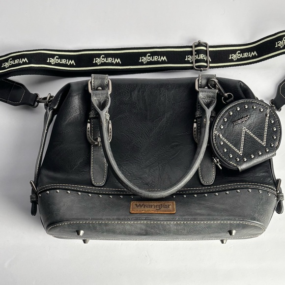Wrangler Black Women's doctor hand bag - Picture 2 of 7